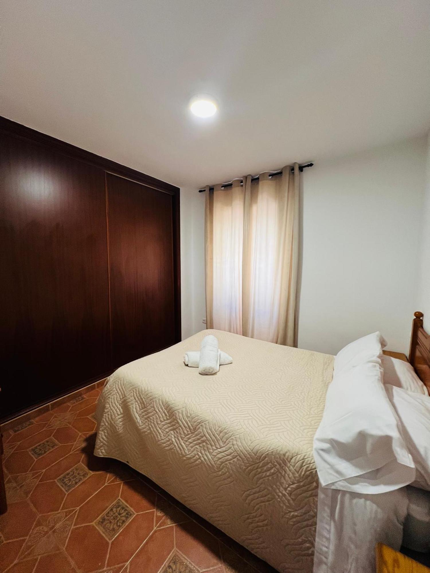 Appartement Apartamento San Basilio à Cordoue Extérieur photo